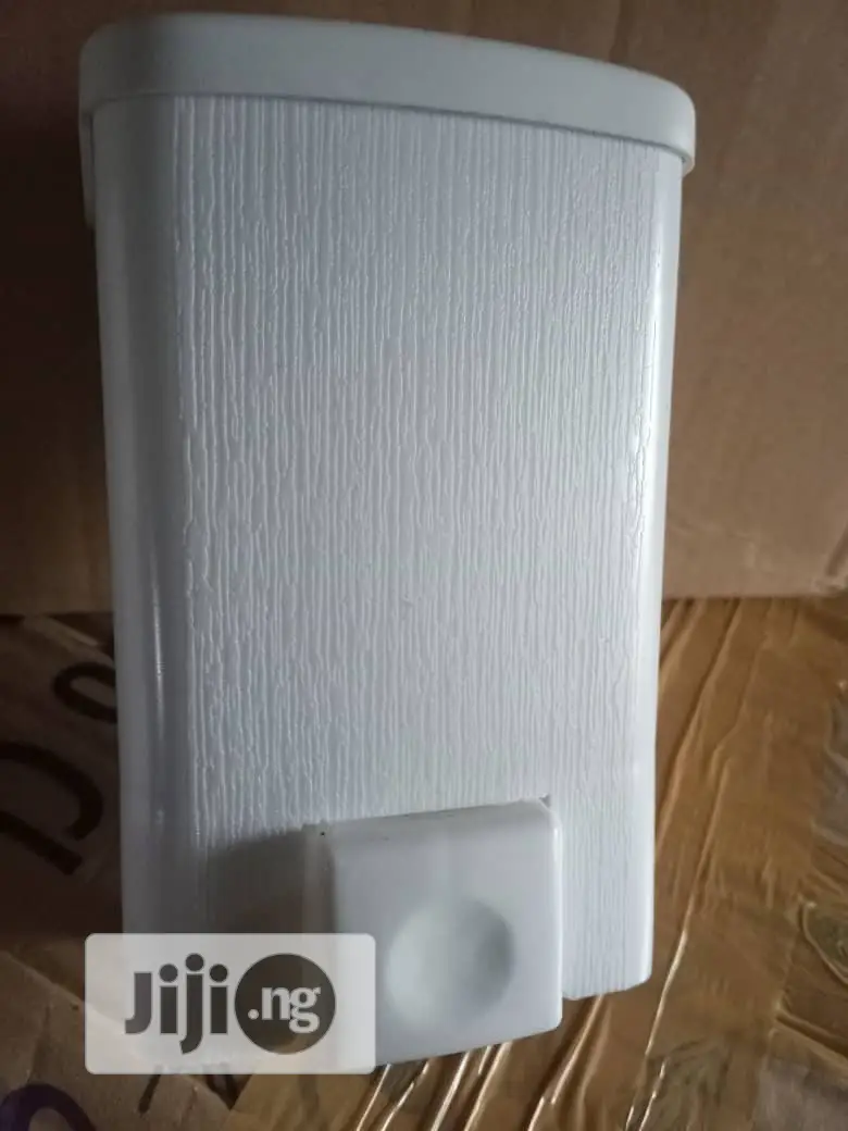 Soap Dispenser CLR 1