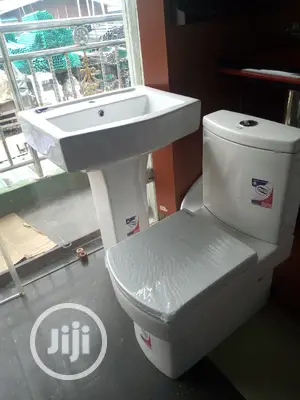Executive Set W/C With Wash Hand Basin