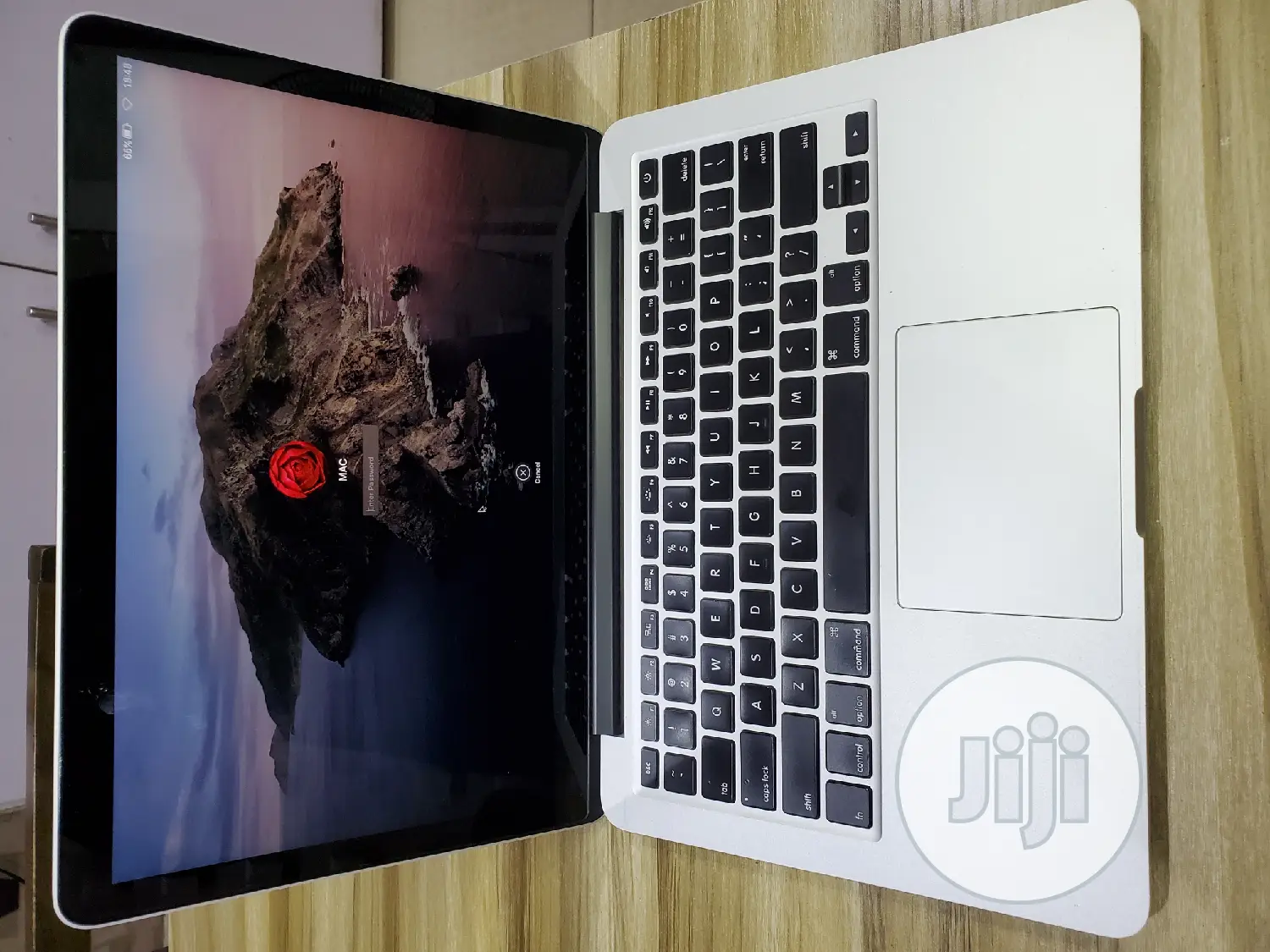 Laptop Apple MacBook Pro 8GB Intel Core I7 SSD 256GB