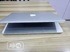 Laptop Apple MacBook Pro 8GB Intel Core I7 SSD 256GB