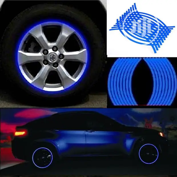 Yamaha R1 lines, wheel stripes and decals set for white 17 Yamaha R1 lines, wheel stripes and decals set for white 17