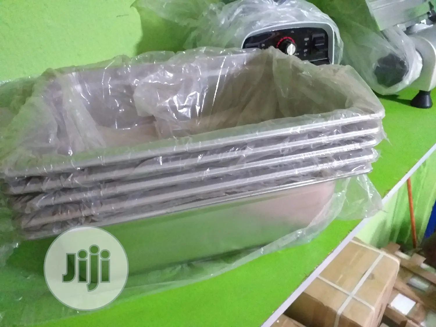 Display And Baking Plates