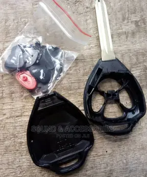 Toyota 3+1 Button Remote Key Replacement Shell Case (Blade)