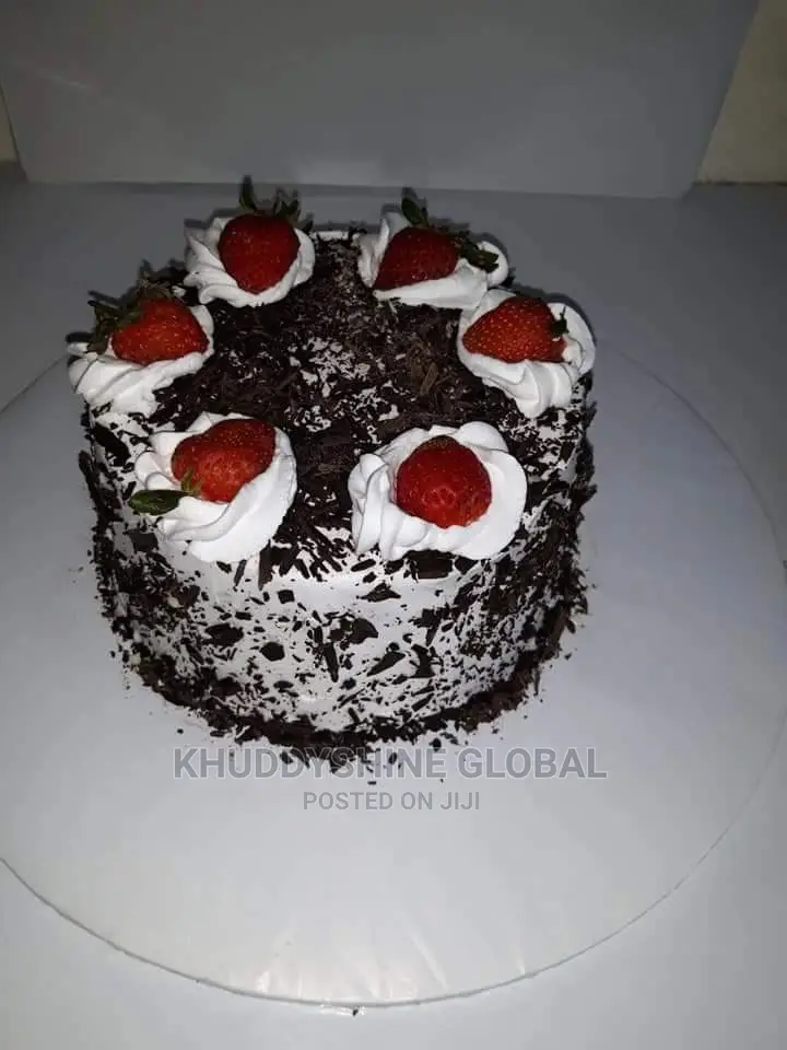 Chocolate Strawberry Cake