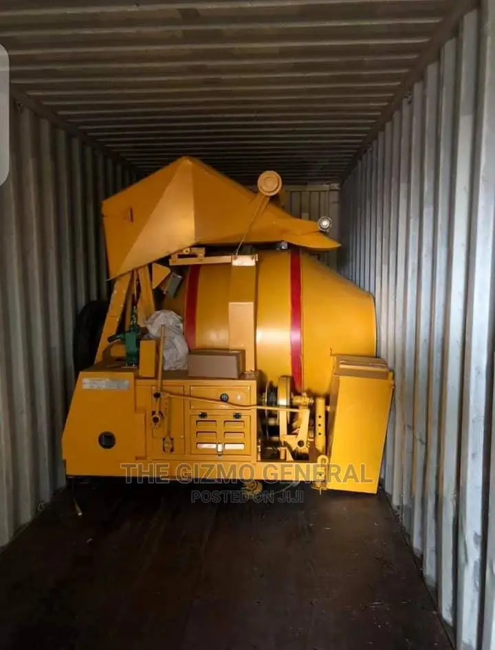 Self Loader Concrete Mixer 560 Liters