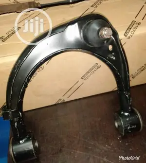 Upper Arm Toyota Land Cruiser 2012