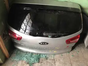Kia Sportage 2013 Complete Boot