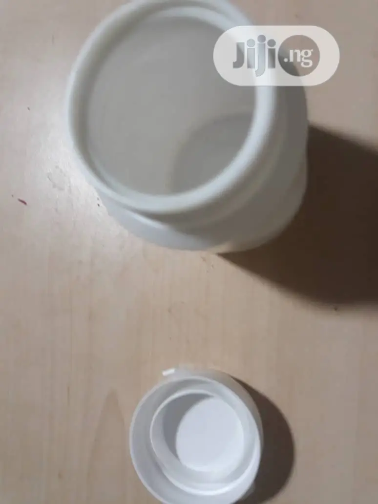 Empty Foreign Pet Containers for Herbal Products