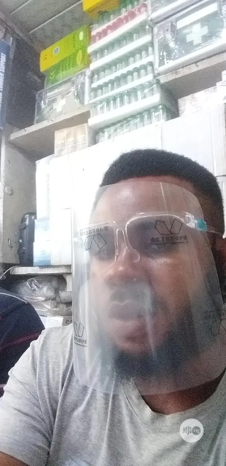 Face Shield With Goggle