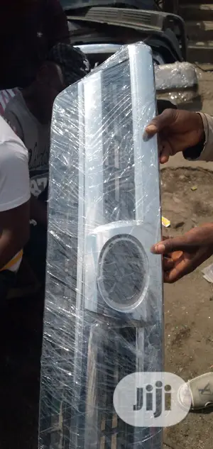 Front Grill 4runner 2004
