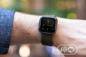 Fitbit Versa 2