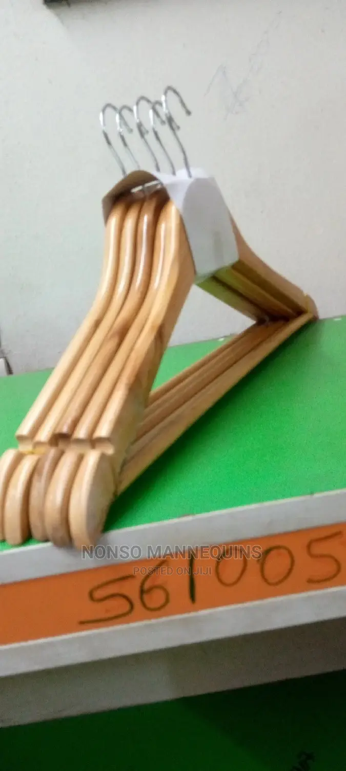 10pieces Per Bundle Wooden Hangers
