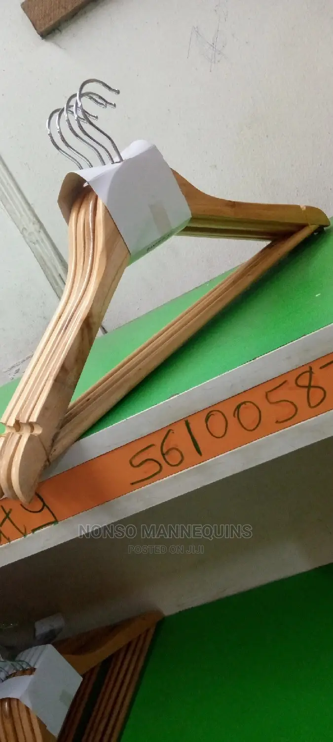 10pieces Per Bundle Wooden Hangers