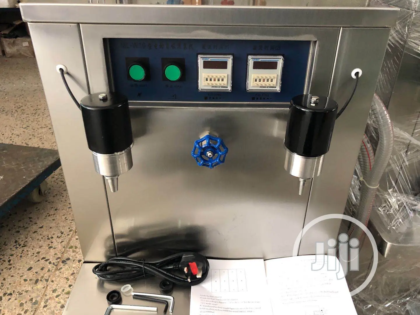 W-10 Double Nozzle Bottle Paste Liquid Filling Machine
