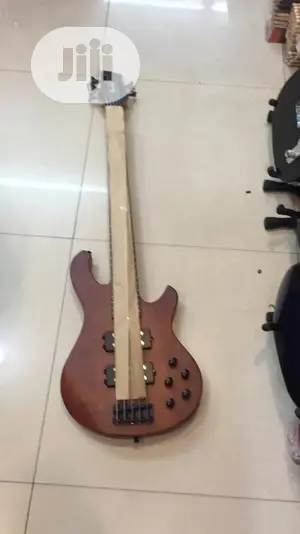 Ibanaz Active Bass Guitar
