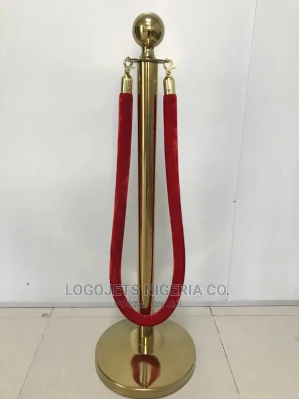 Stainless Retractable Crowd Control Barrier Stand