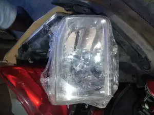 Headlamp for Nissan Pathfinder 2004
