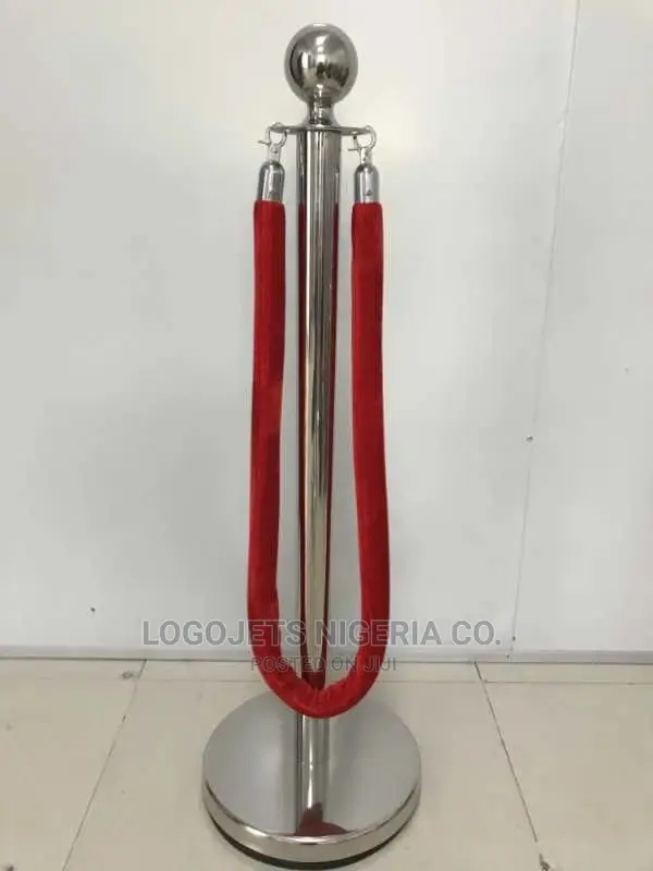 Stainless Retractable Crowd Control Barrier Stand