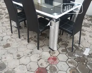 Dining Set.