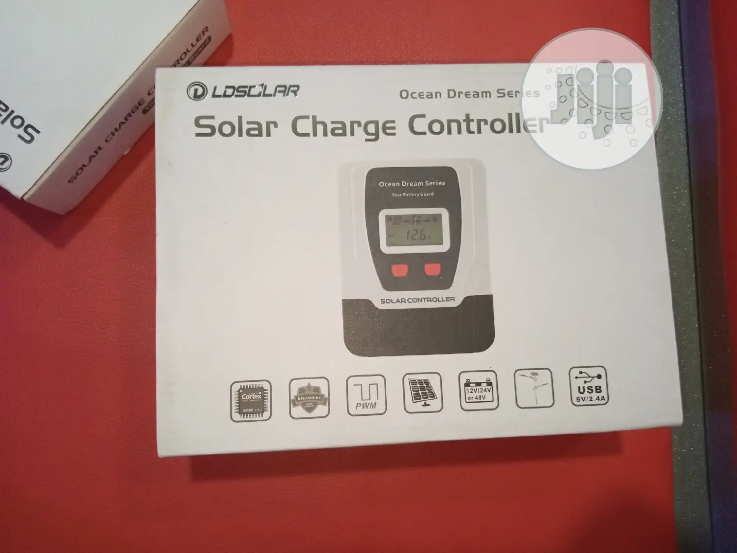 High Efficiency PWM Charge Controller 12v24v48v 50ah