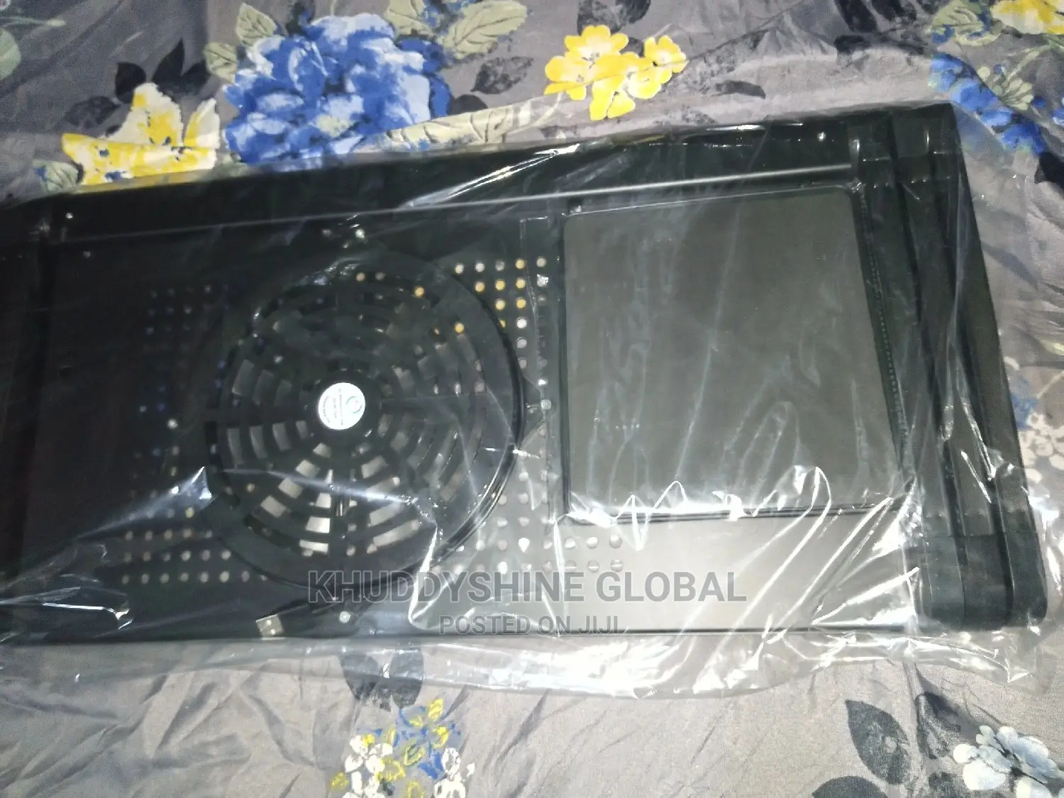 Multifunctional Laptop Table With Cooling Fan T9