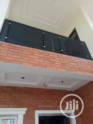 Stainless Handrail With A Touch Of Glass