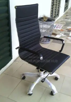 Top Quality Executive Swivel High Back Leather Office Chair.