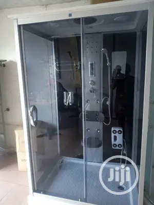 90*120 Shower Room