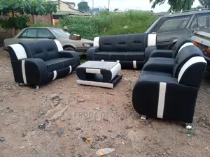 Set of 7 Seaters Sofa Chairs With Table - Leather Couch