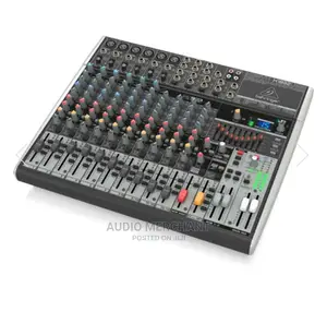 Behringer Xenyx X 1832 Mixer