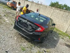 Honda Civic 2016model. Components and Accessories