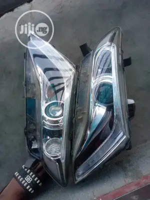 Head Lamp Venza 2018