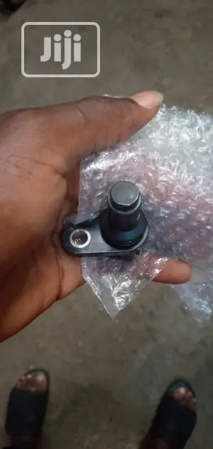 Cam Position Sensor Nissan Qashqui 2013