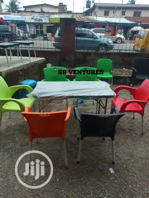 Imported Fibre Table With 6pcs Chairs