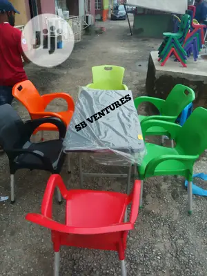 Imported Fibre Table With 6pcs Chairs