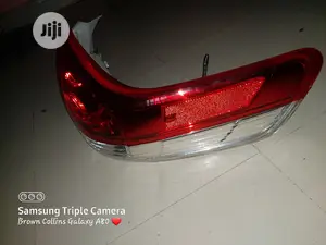 Right Side Back Light Sienna 2012