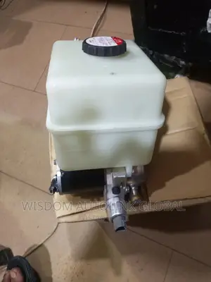 Lifting Pump / Suspension Pump for Lexus LX570 and Lexus