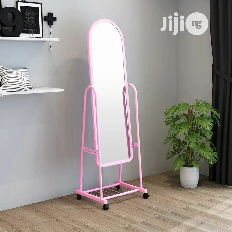 Dessing Mirror