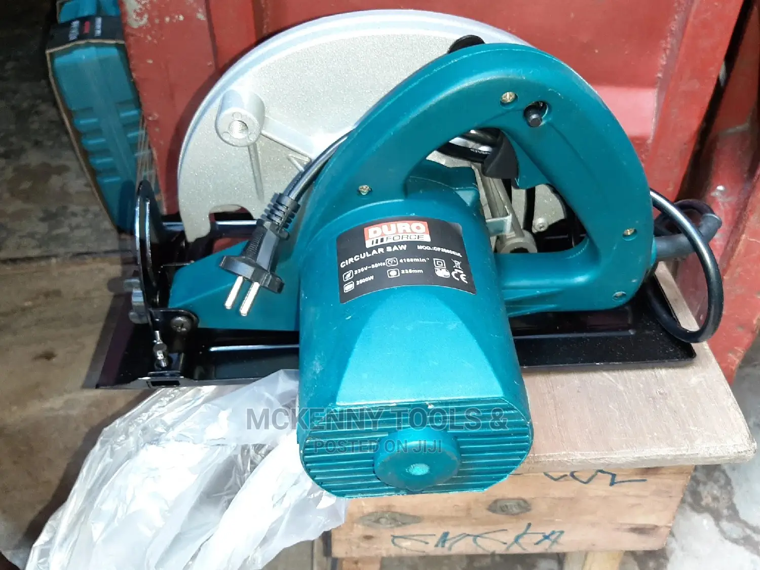 9" Prof Circular Saw