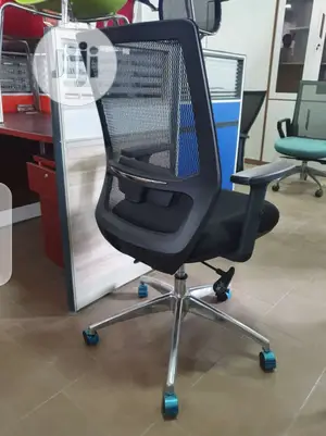 Strong Black Mesh Swivel Chair