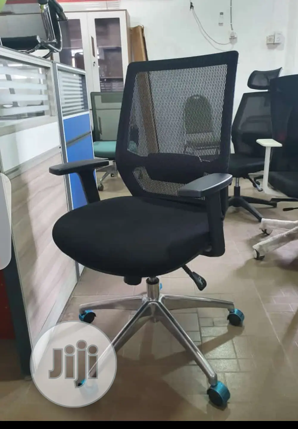 Strong Black Mesh Swivel Chair