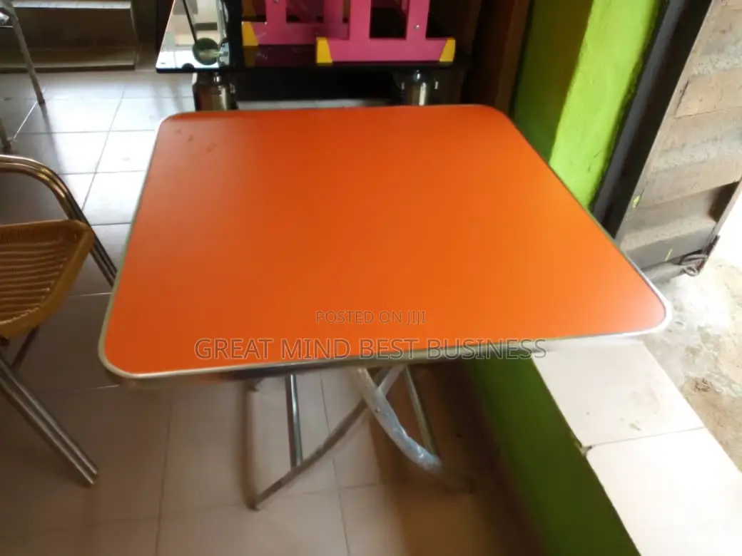 High Quality Table