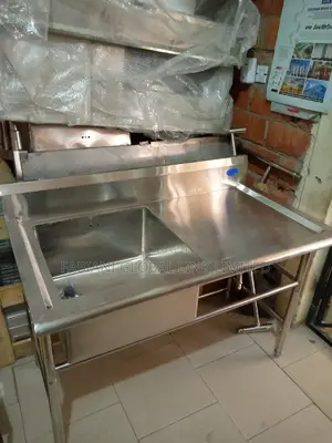 Industrial Kitchen Sink With Single-Bowl