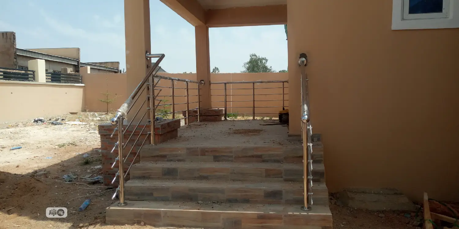 Circular Hand Rails 304
