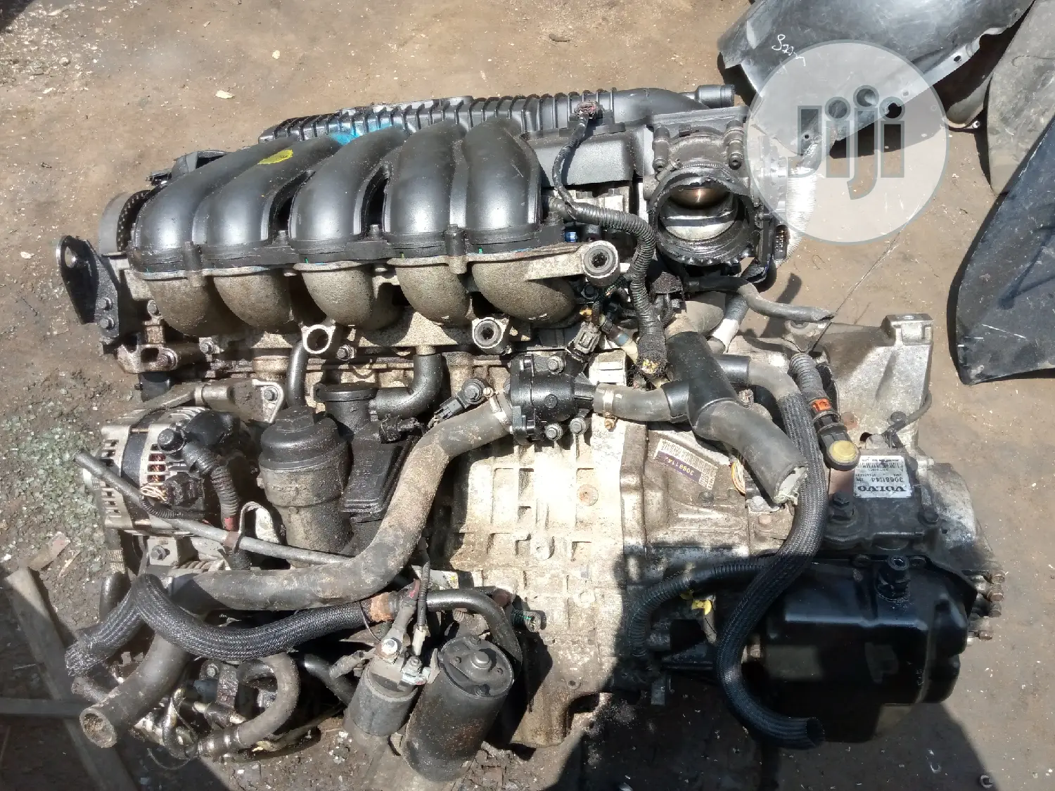2005 Volvo S40 Engine