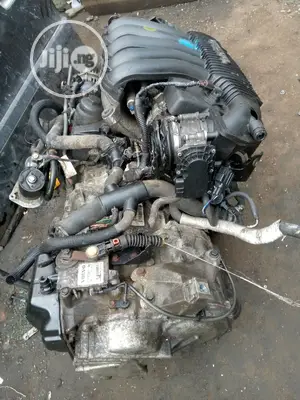 2005 Volvo S40 Engine