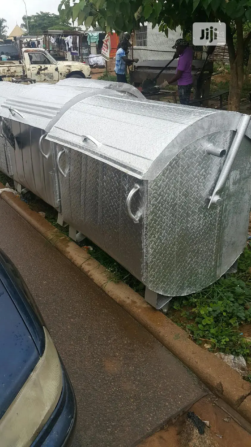 Galvanized Waste Bin. Free Deliverry