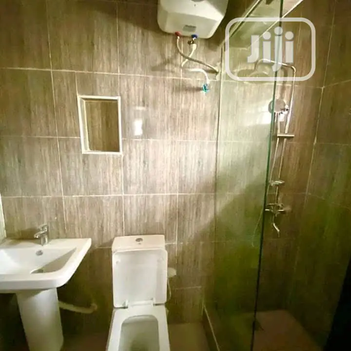 Tiles Laying Expert