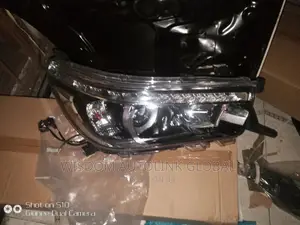 Headlight For Toyota Hilux 2019 Model With Day Lights