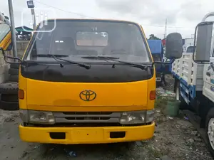 Toyota Quantum 2000